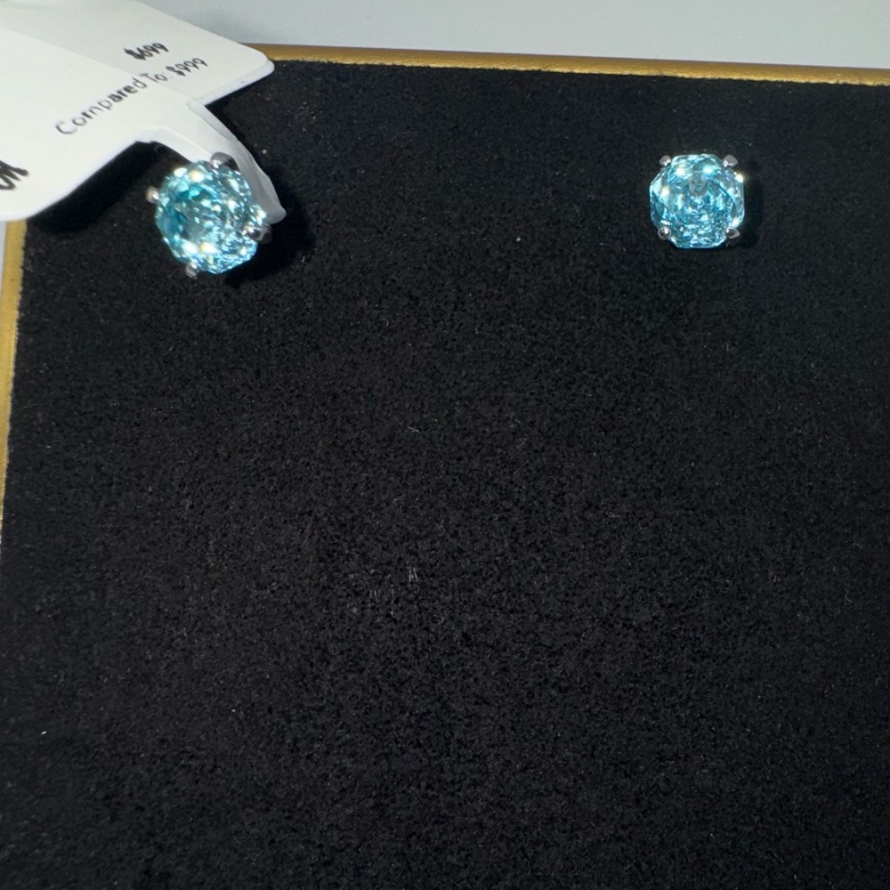 0.75ct Aquamarine Studs - Picture 5 of 10